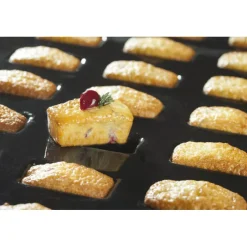 Cerf Dellier Flexipan 60x40 plaque de 56 mini-cakes droits bouchée 5x2,5 cm
