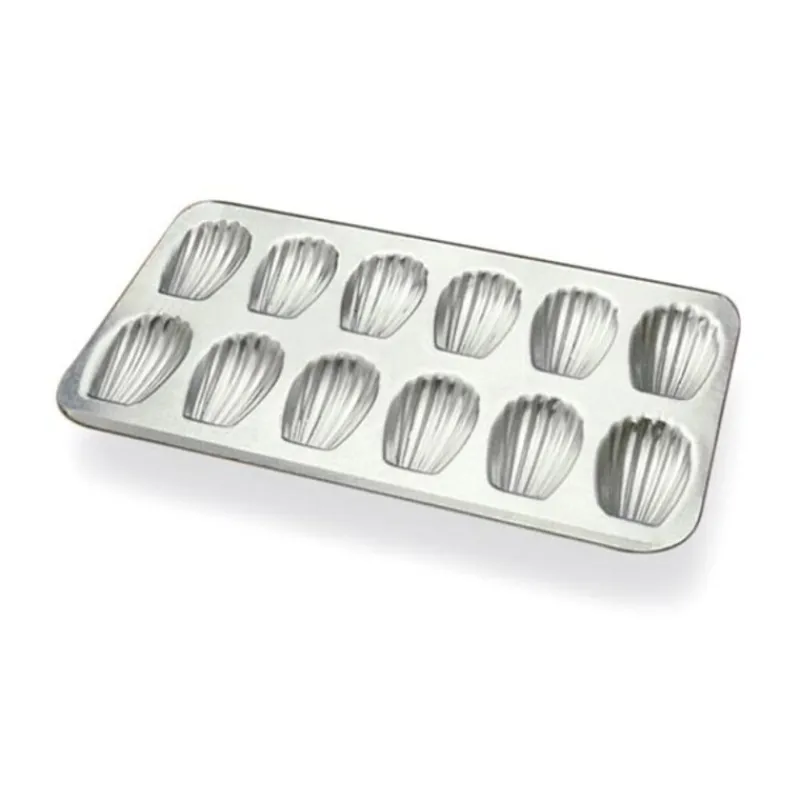 Cerf Dellier Plaque à 12 madeleines en fer blanc Gobel